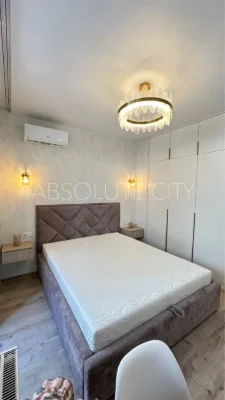 Apartment You'll Want to Move In To Today: 2 Rooms, New