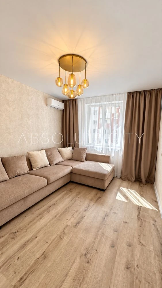 Apartment You'll Want to Move In To Today: 2 Rooms, New