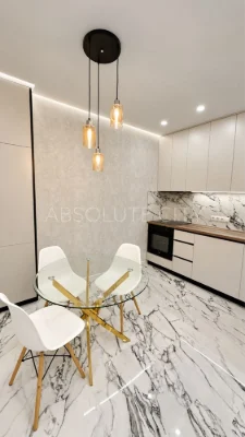 Apartment You'll Want to Move In To Today: 2 Rooms, New