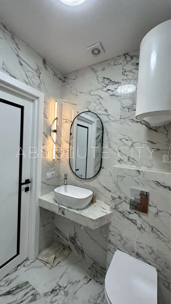 Apartment You'll Want to Move In To Today: 2 Rooms, New
