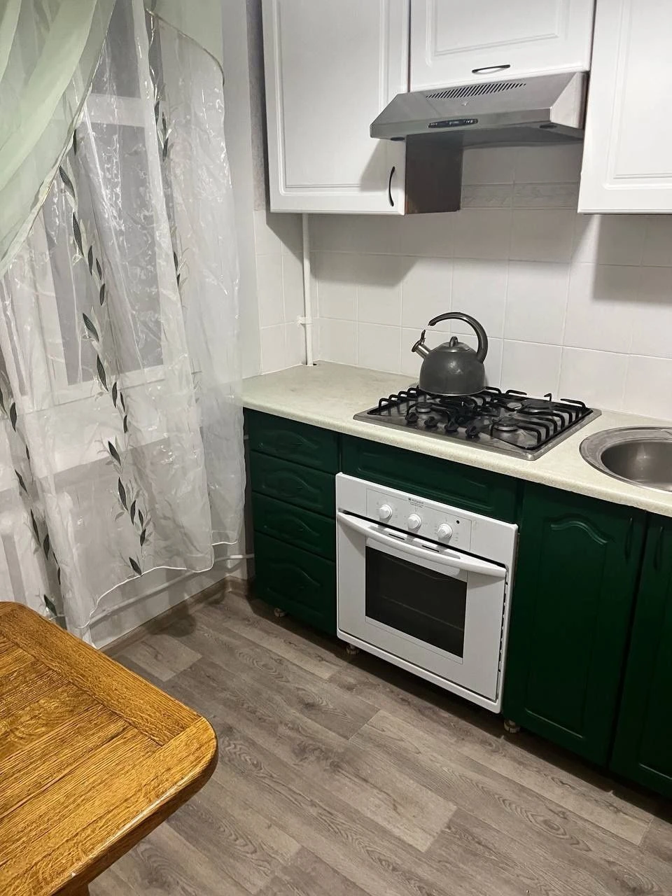 Продам 1 квартиру м.Масельского ул .Бригады Хартия(Рыбалко)2