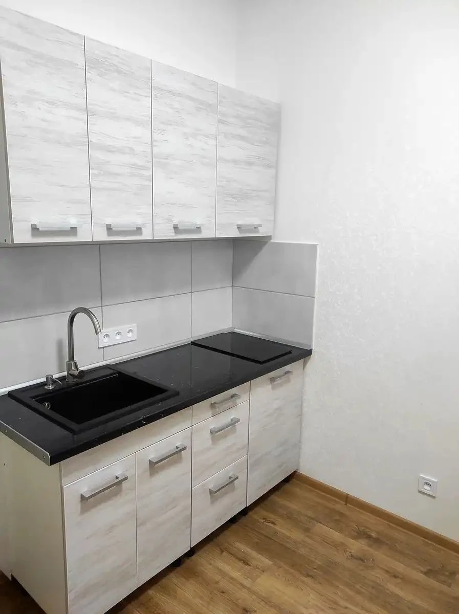 For Sale: Apartment near the KhTZ