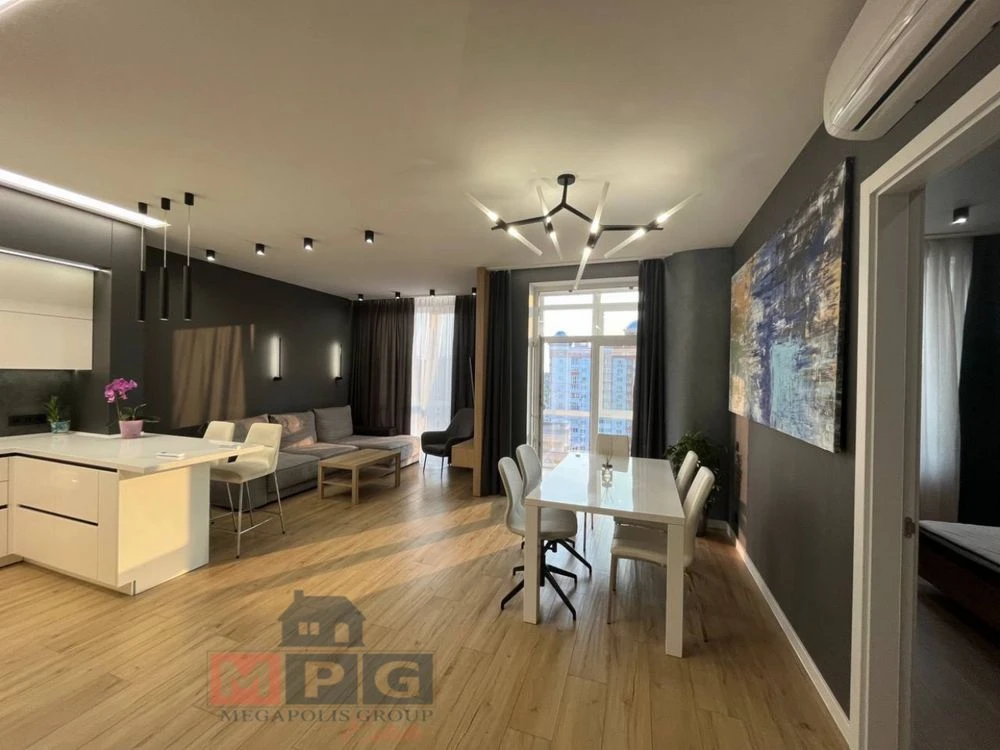 Sale of a 4-bedroom apartment in the Pavlovsky Quarter residential complex
