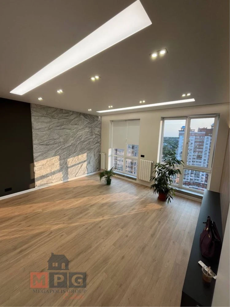 Sale of a 4-bedroom apartment in the Pavlovsky Quarter residential complex