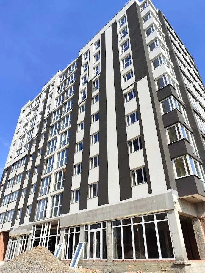 Продається 2-кімнатна новобудова в ЖК "Кришталеве озеро" на