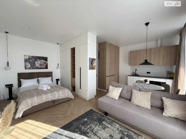 Long-Term Rental Apartment in Arcadia