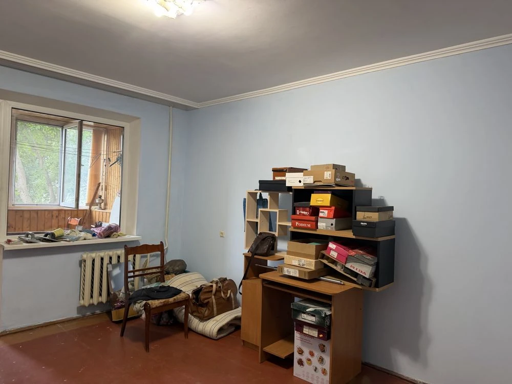 Sale of a 2-room apartment. Bul. Heroes of Krut 4 / closer to the Depot