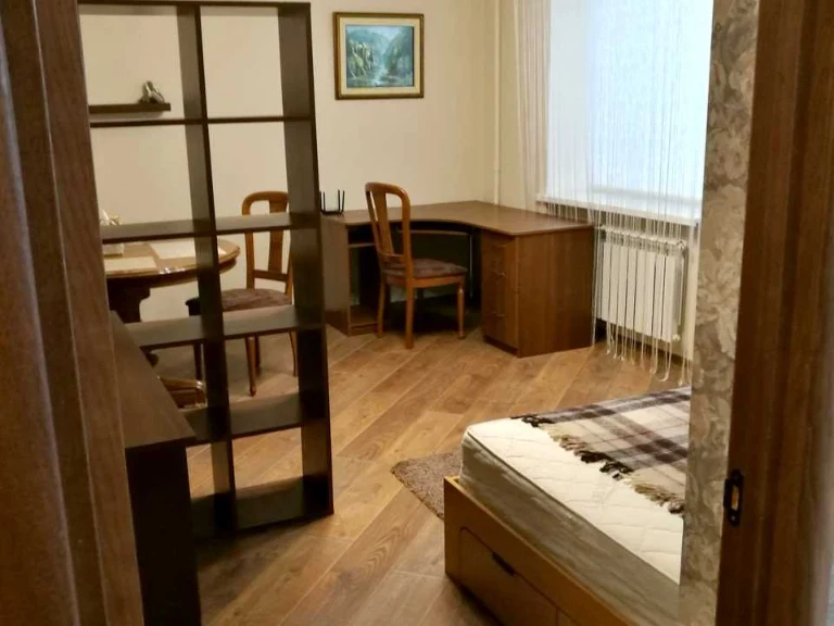 Квартира. Киев, Чоколовский бульвар.