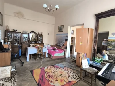 Продажа: Квартира, 3-х комнатной, на ул. Січовых Стрільців, 8.