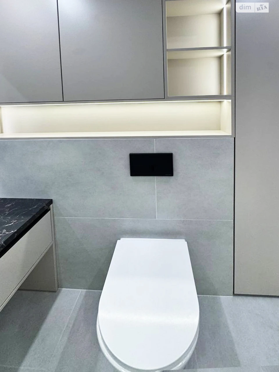 Long-Term Rental: Stylish 1-Bedroom Apartment