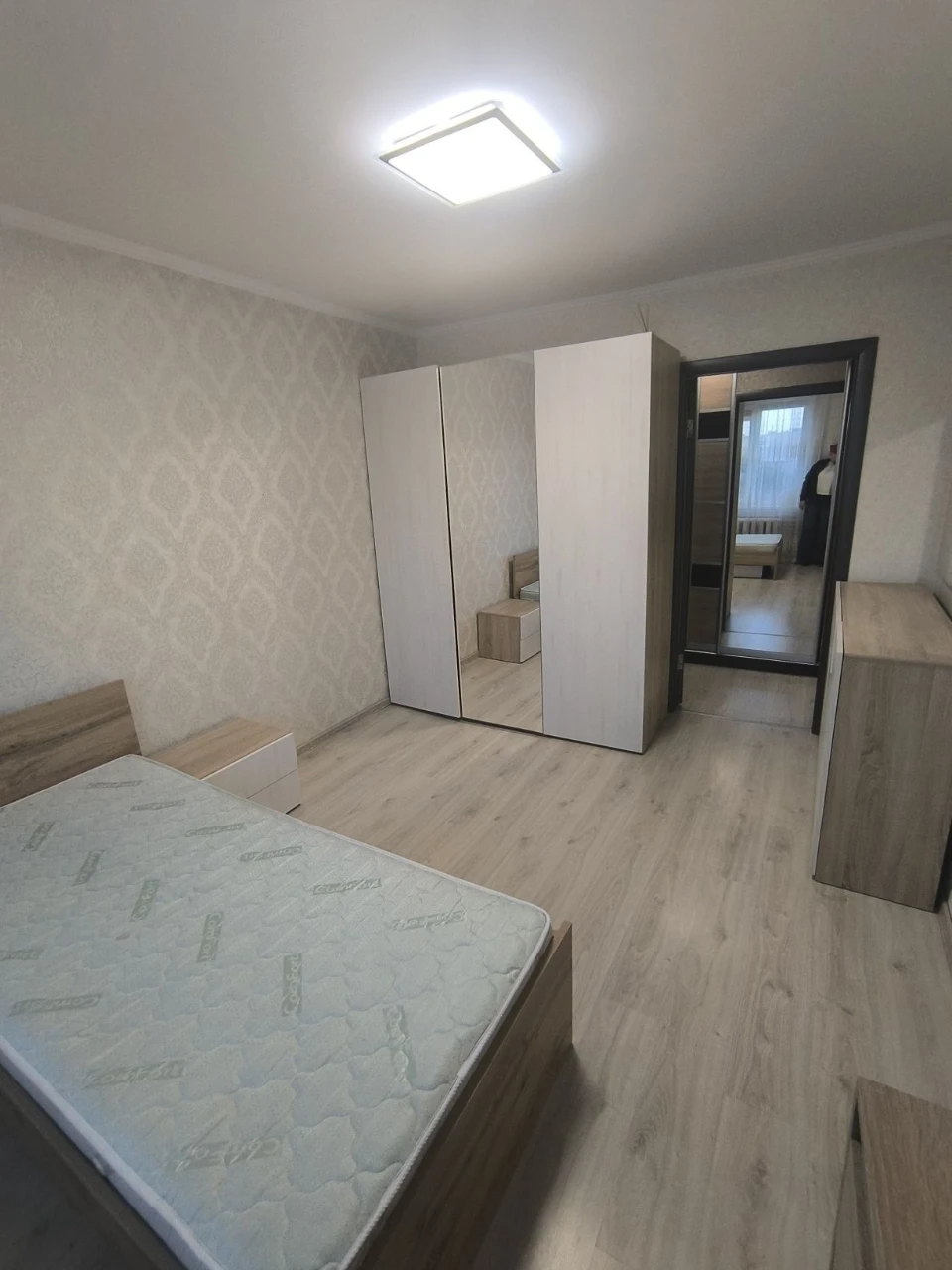 Без комісійних для агенції нерухомості  продається двокімнат