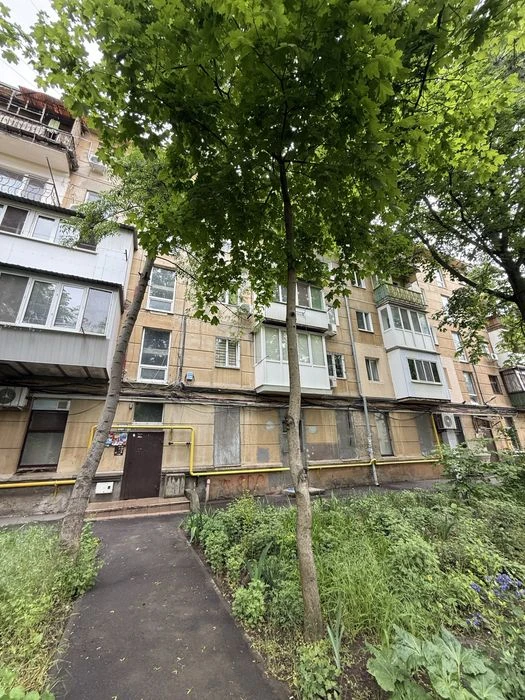 Продам 3-ком квартиру хрущевку Французский бульвар/Довженко