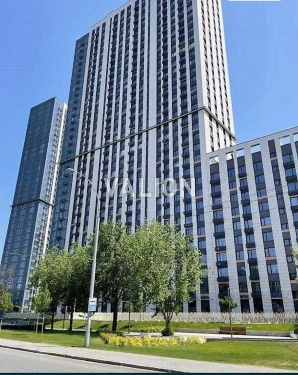 Продается 2-комнатная квартира, ЖК «Метрополис», улица Заболотного, 1Б