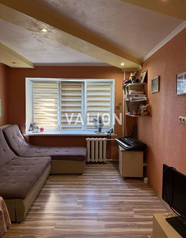 Sale of a 2-room apartment at 14 Mukachevska Street
