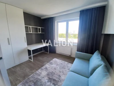 For Sale: 3-Room Apartment, Akademika Glushkova Avenue, 9D, Metro