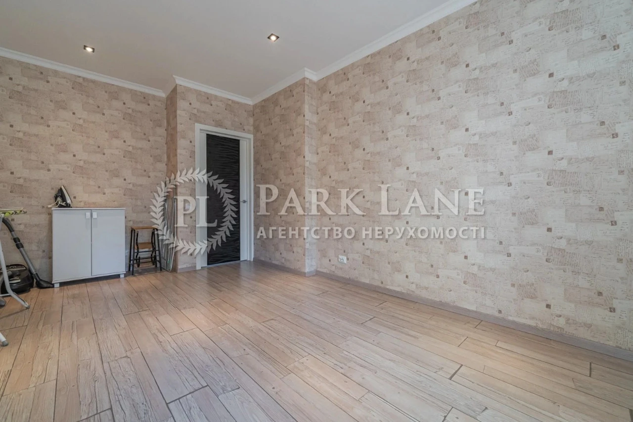 Sale of an apartment on вулиця Максимовича Михайла (Трутенка Онуфрія)