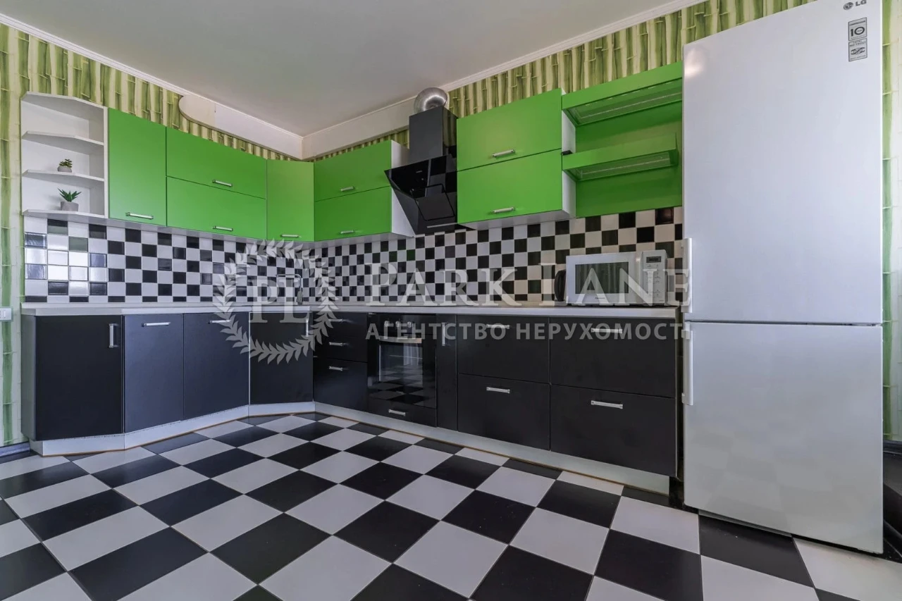 Sale of an apartment on вулиця Максимовича Михайла (Трутенка Онуфрія)