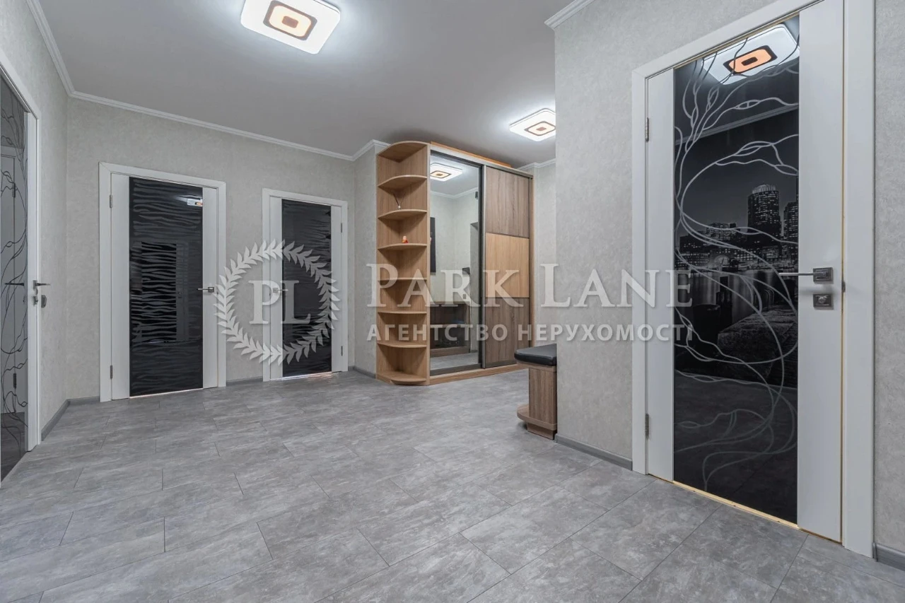 Sale of an apartment on вулиця Максимовича Михайла (Трутенка Онуфрія)
