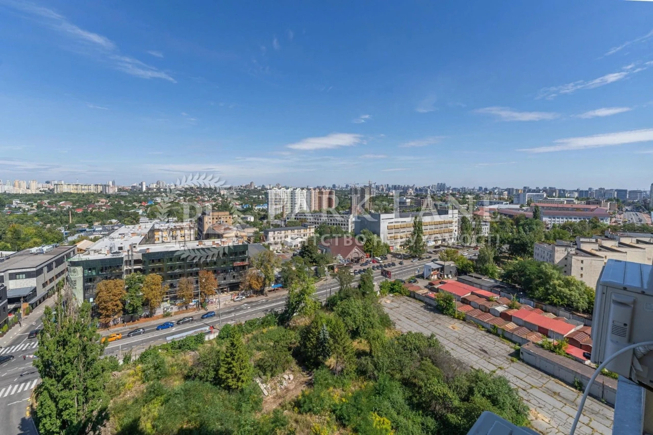 Sale of an apartment on вулиця Максимовича Михайла (Трутенка Онуфрія)