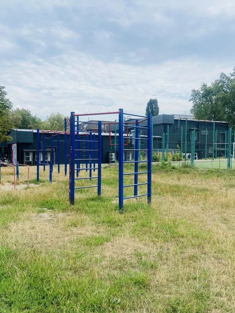 Продам 2 кімн.квартиру вул.Льотна