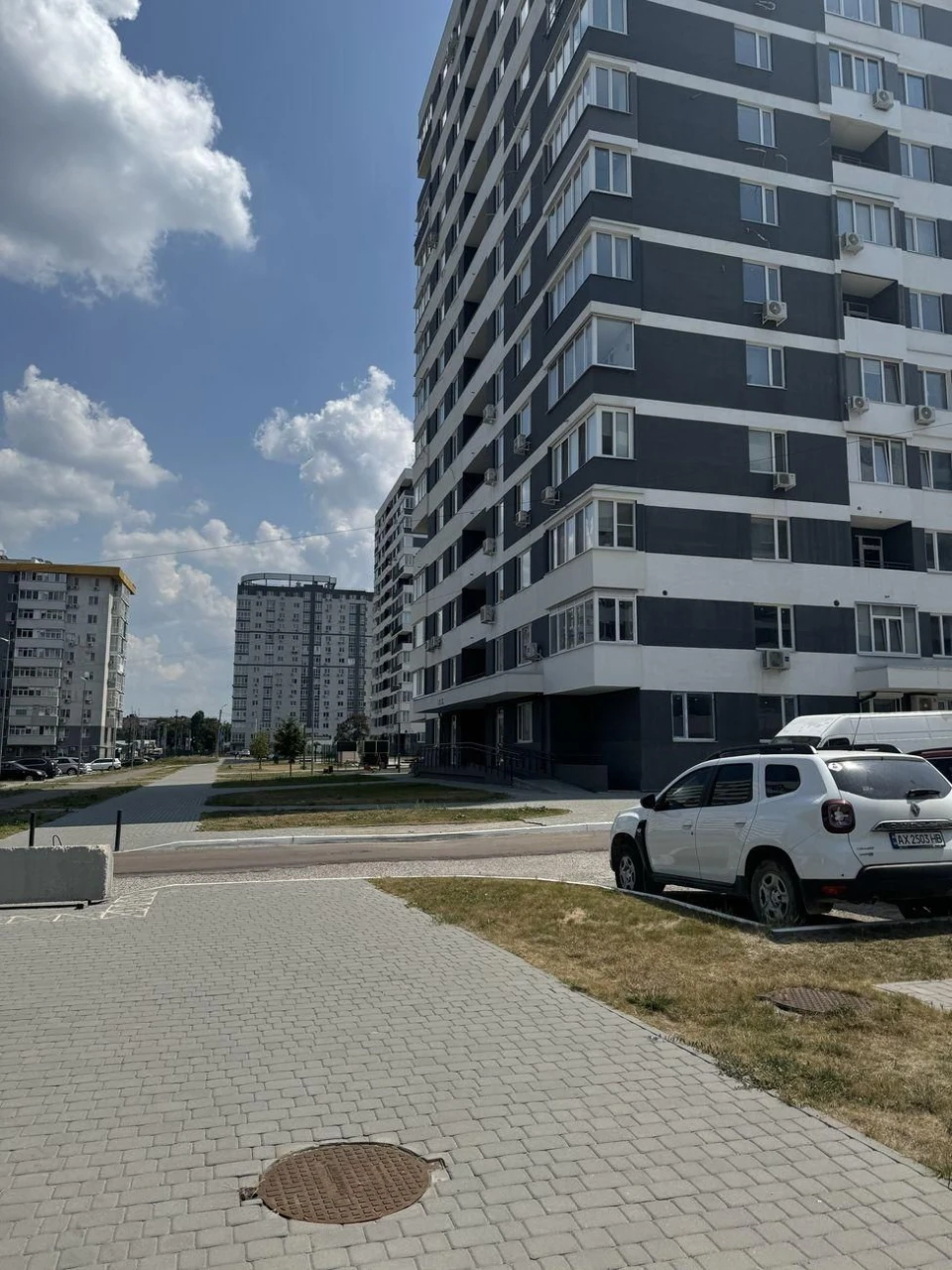 For sale 2-room apartment in Prolisok residential complex, M Palats Sportu