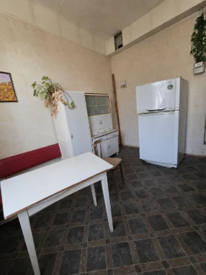 For sale 3-room apartment near the Southern Railway Station, Yevh St.
