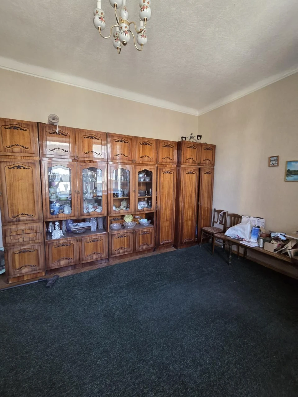 For sale 3-room apartment near the Southern Railway Station, Yevh St.