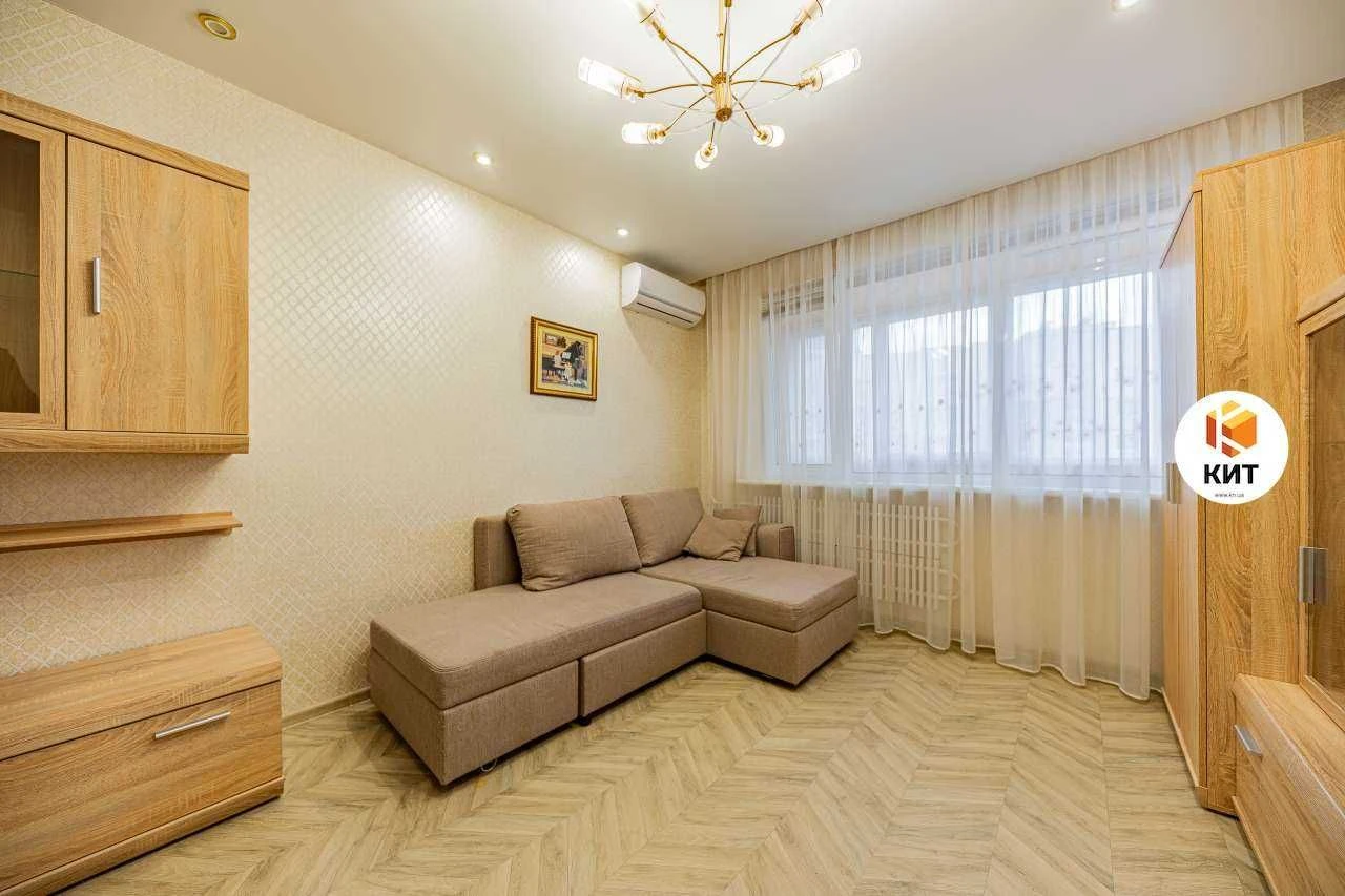1 room, 36m2 Saltivka (, Saltovskaya district, Sobornosti street 25)