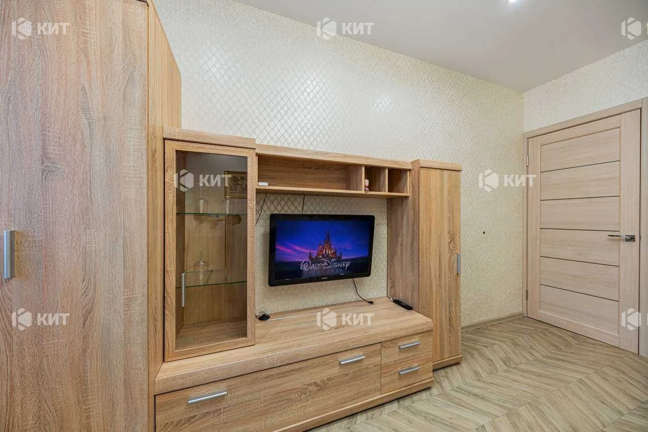 1 room, 36m2 Saltivka (, Saltovskaya district, Sobornosti street 25)