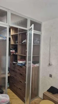 Продам. 3к, квартиру. ул. Гимназийная набережная, метро Лева