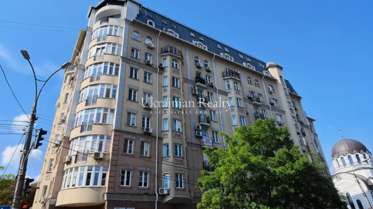 For Sale! DWELLING APARTMENT ON PODOL STREET, вул. Поч