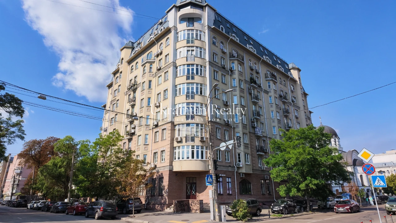 For Sale! DWELLING APARTMENT ON PODOL STREET, вул. Поч