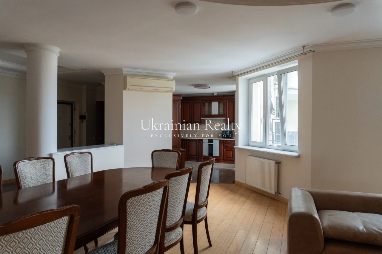 For Sale! DWELLING APARTMENT ON PODOL STREET, вул. Поч