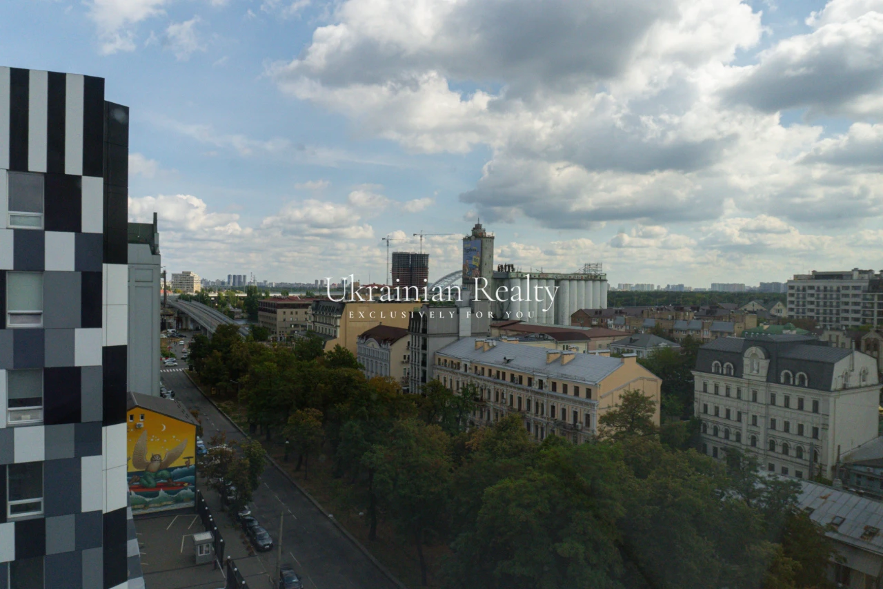 For Sale! DWELLING APARTMENT ON PODOL STREET, вул. Поч
