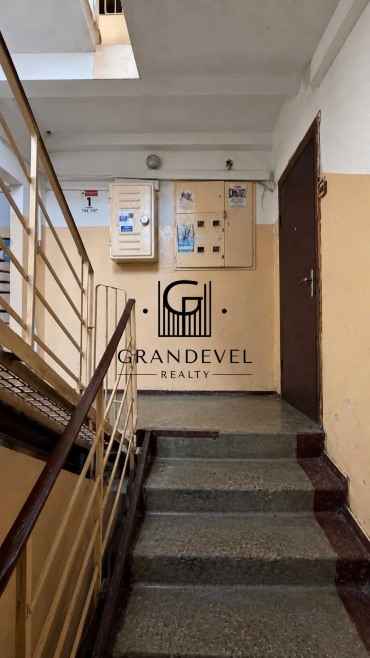 Продаж 2к квартири вул. Деміївська 51, Голосівська, Деміївсь