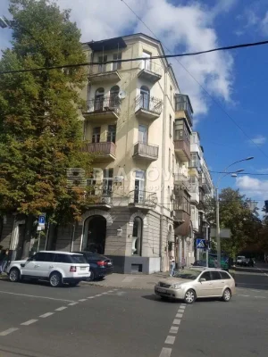 Ексклюзивна 1К квартира в будинку 1912 року Печерські Липки