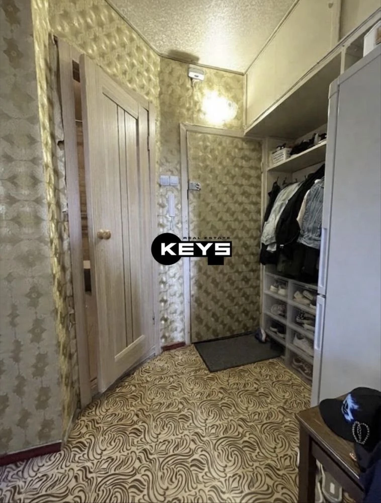 Продаж 1 кімнатної квартири. Вул.  Лятошинського 8а