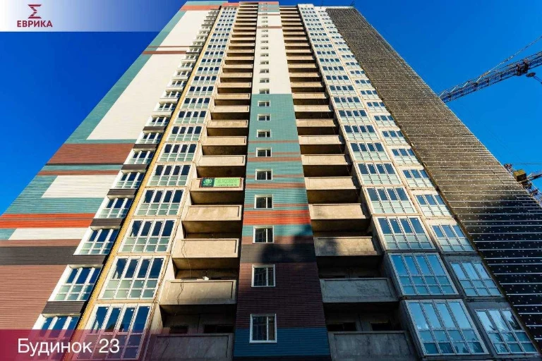 Продаж 2-кімнатної квартири біля метро, просп. Академіка Глу