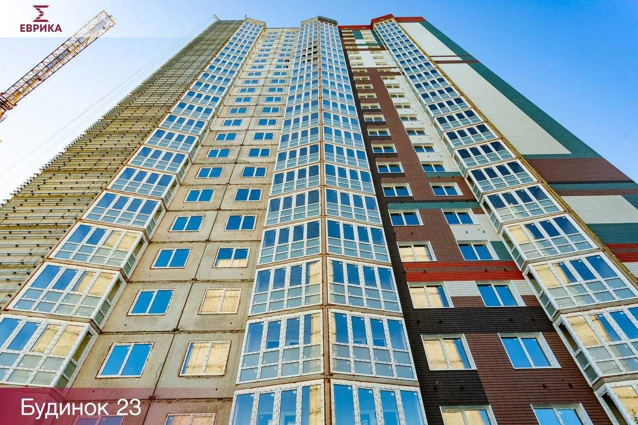 Продаж 2-кімнатної квартири біля метро, просп. Академіка Глу