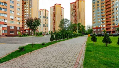 Продаж 2-кімнатної квартири біля метро, просп. Академіка Глу