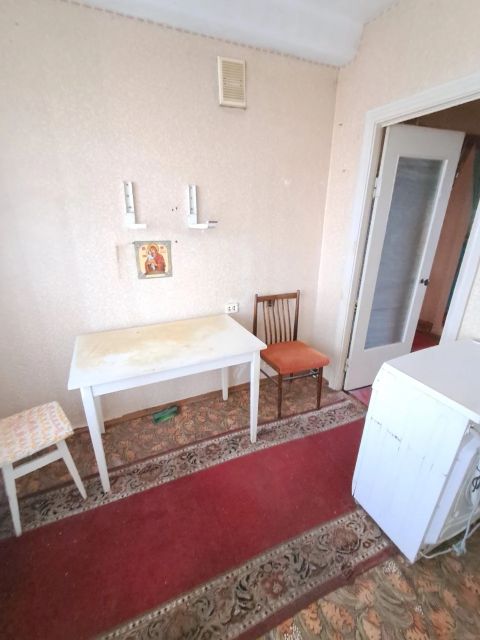 Продам роздільну 2К квартиру на Щербаківського, Нивки.