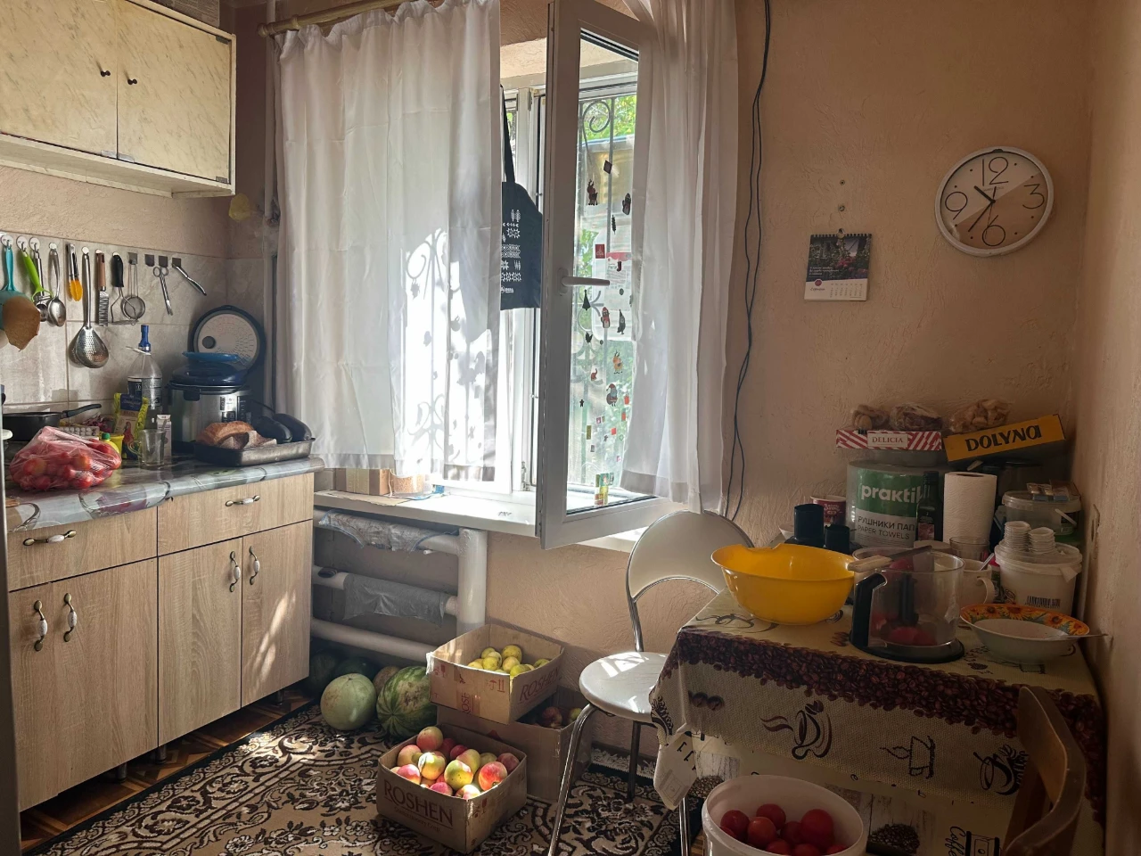 Diamond Motel for sale, 1-bedroom apartment.