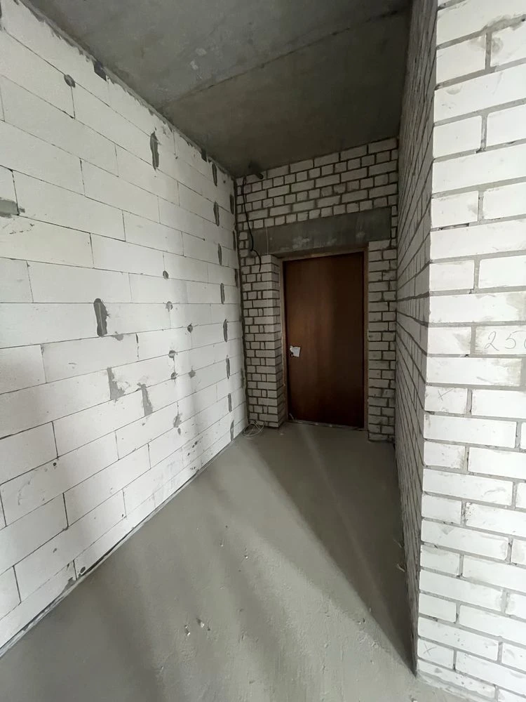 Продам квартиру жк Forest Hill 60.8 кв м. Собственик!