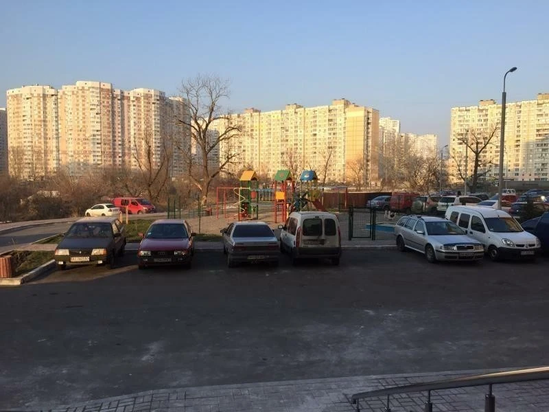 1-room apartment for sale 43 m², Petra Hryhorenka Ave.,