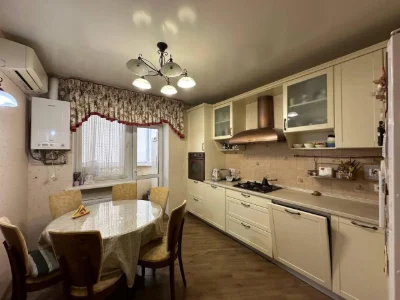 Продам 3-к квартиру з ремонтом, 100 кв.м, на Черемхах (3-247