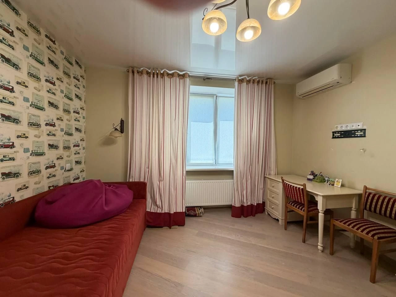 Продам 3-к квартиру з ремонтом, 100 кв.м, на Черемхах (3-247
