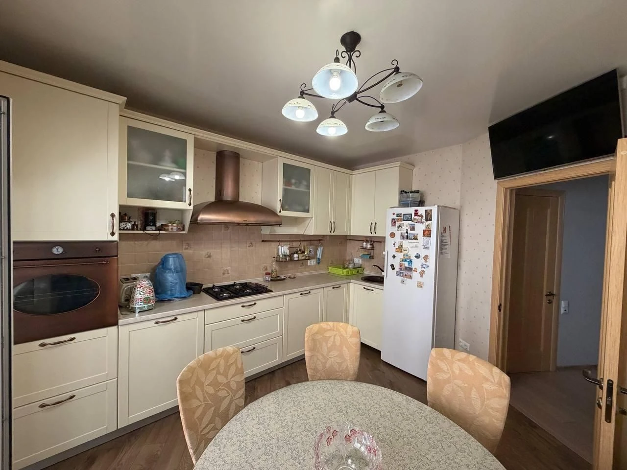 Продам 3-к квартиру з ремонтом, 100 кв.м, на Черемхах (3-247