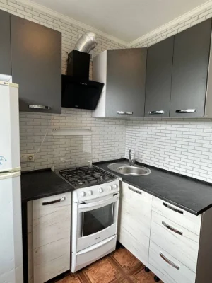 2кім. квартира, низький поверх