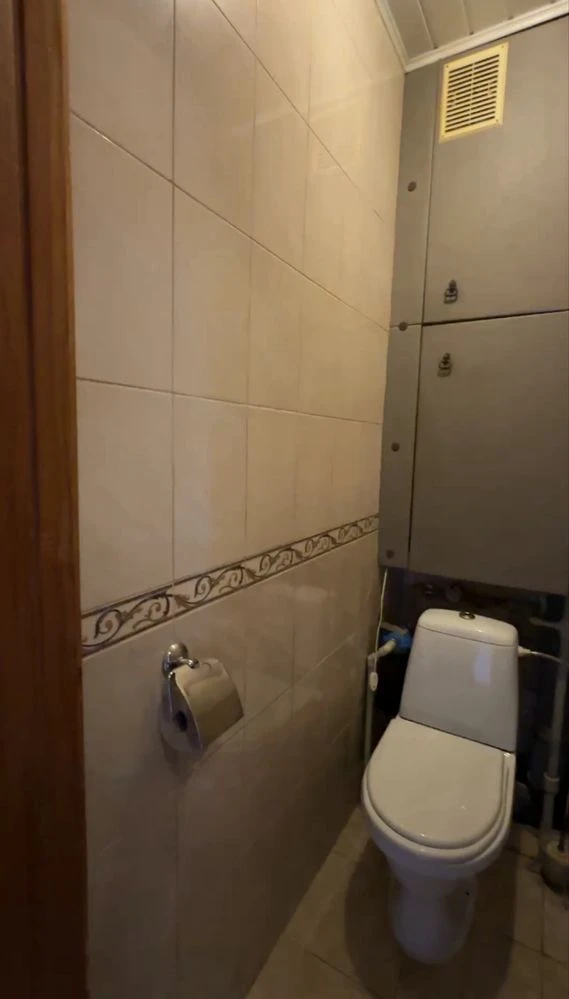 2кім. квартира, низький поверх
