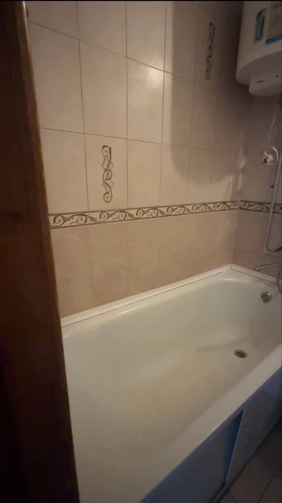 2кім. квартира, низький поверх